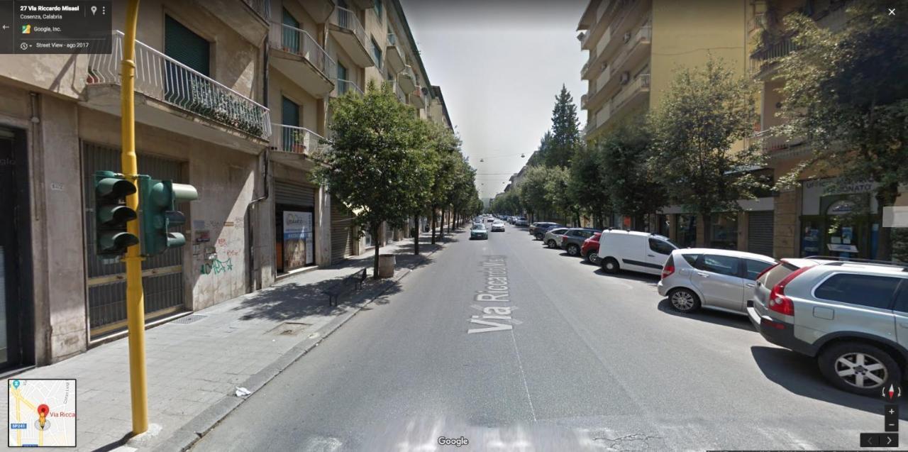 The Corner 180 Suite Cosenza Exterior photo